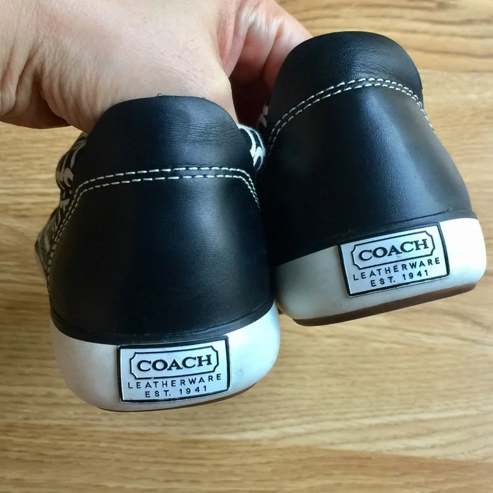 COPY - Coach leather sneakers, gum sole. Used once - Picture 2 of 4